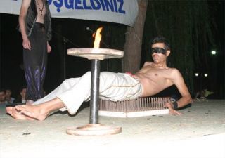 hint fakiri gösterisi